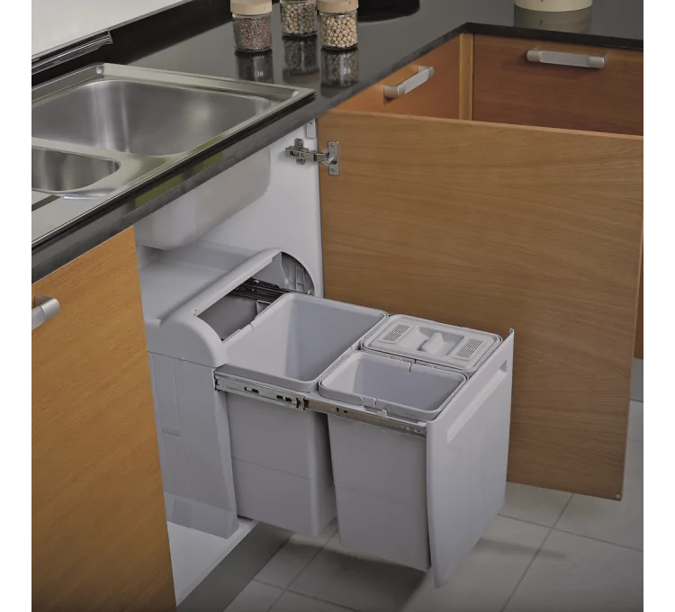 Here's the translation:Sliding kitchen waste sorting bin 50L