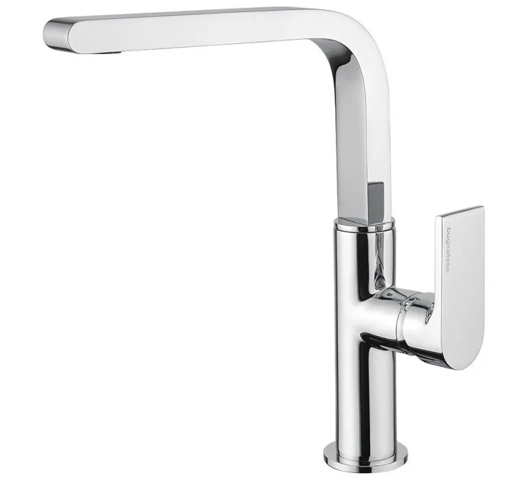 Here's the translation:Swivel Spout Faucet